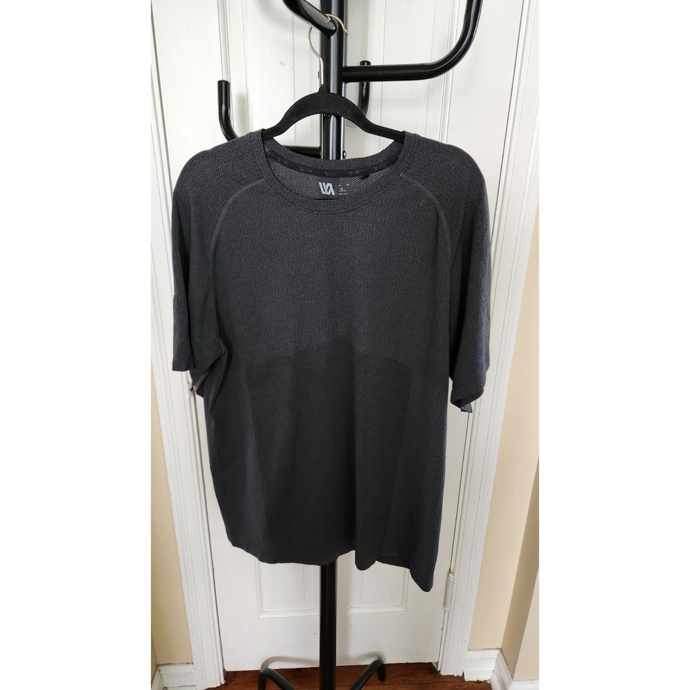 VRST T-Shirt Tee Men L DarkGray Thermal Base Activewear Crew Neck Stretch